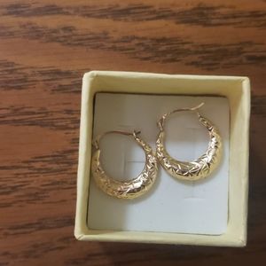 Real 9ct. Vintage yellow gold diamond cut earrings